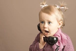 Kind am Telefon Kind am Telefon